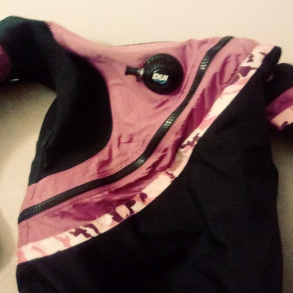 DUI Dry Suite - Picture 4 of 7